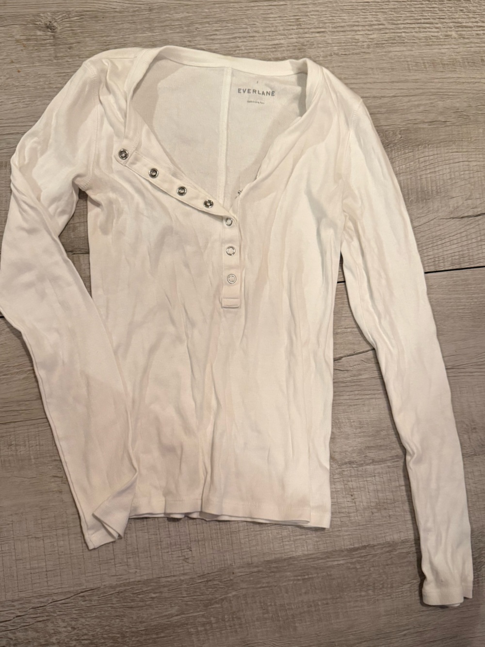 Everlane white Ribbed Long-Sleeve Snap Henley Size small
